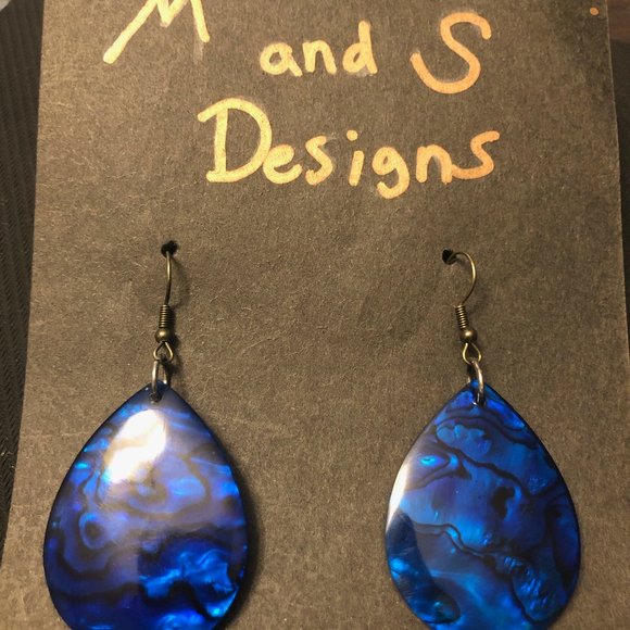 Custom earrings - Picture 1 of 2